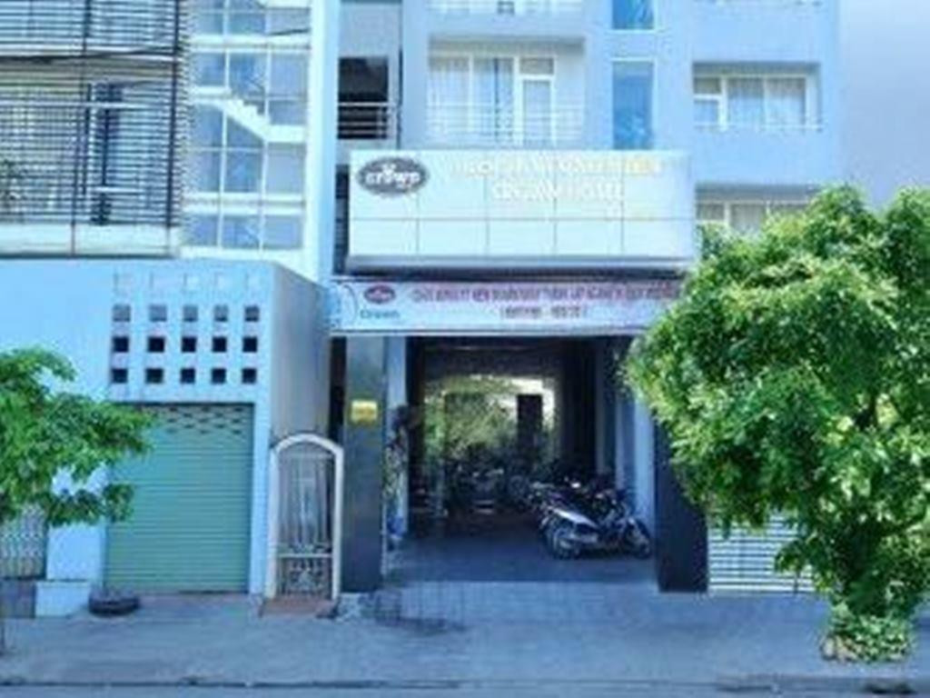 Baly Hotel Hue Exterior photo